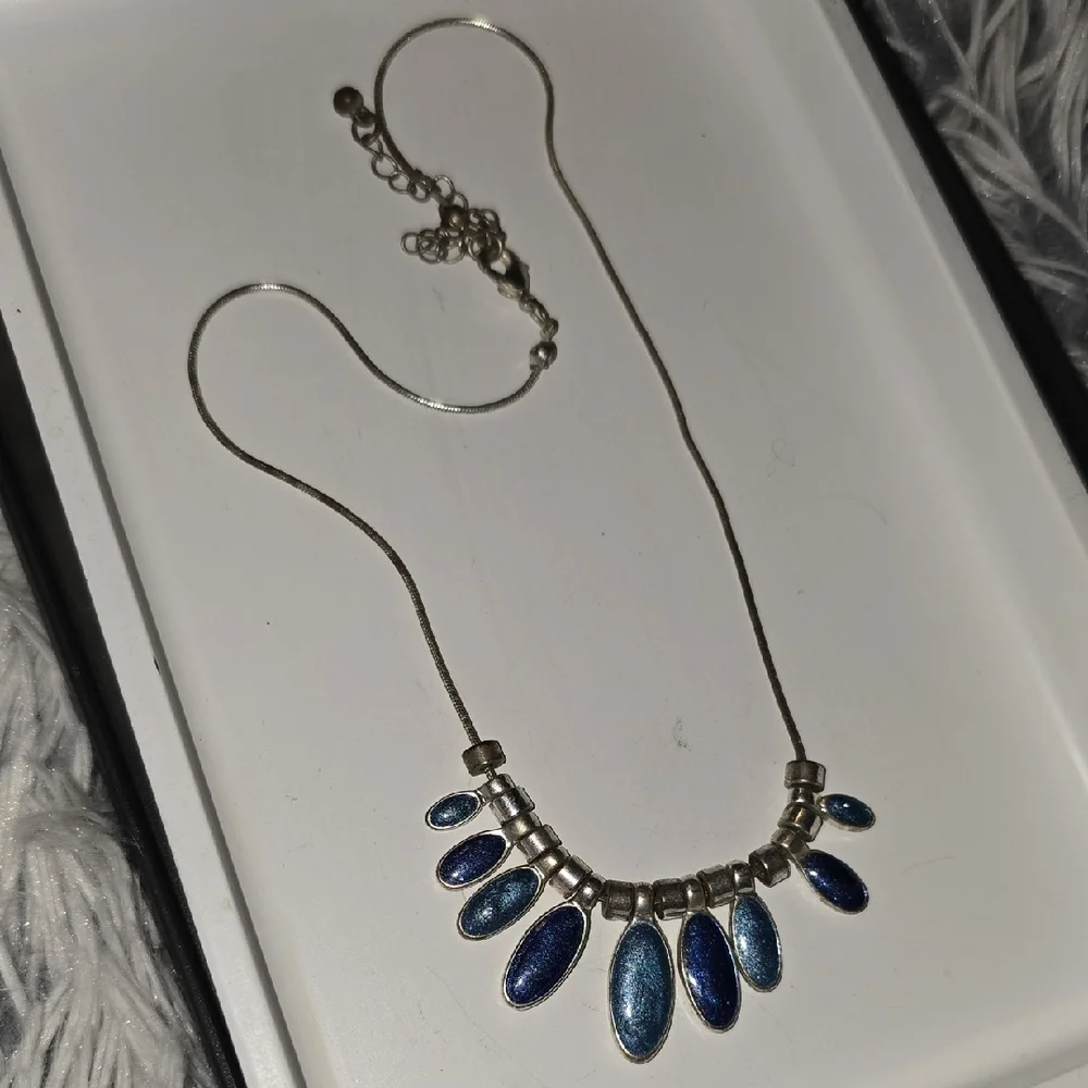 Stunning Blue Silver Necklace